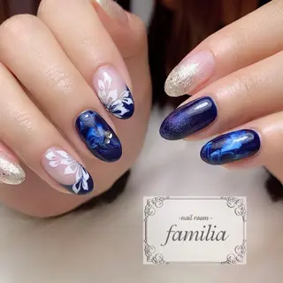 ネイル -nailroom- familiaのネイルデザイン