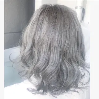 ミディアム カラー オーストヘアー ミコ所属・岩谷/ブリーチ 🪽透明感カラーのヘアスタイル