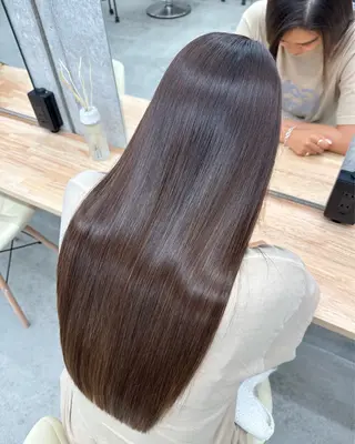 ロング CAMUE所属・髪質改善/縮毛矯正 ハイライトseiyaのヘアスタイル