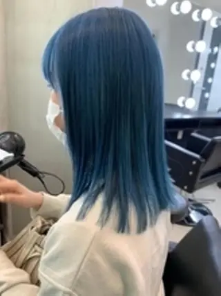 ミディアム カラー 前田 桃花のヘアスタイル