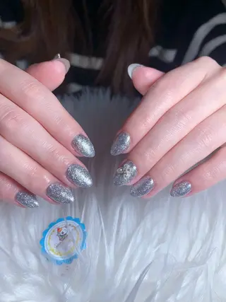 ネイル Neko nail所属・グエン ミンのネイルデザイン