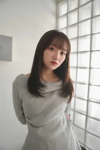 セミロング カラー タマオカ カズキのヘアスタイル