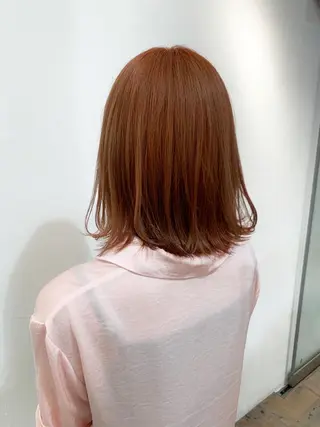 ミディアム カラー 乳井 悠香のヘアスタイル