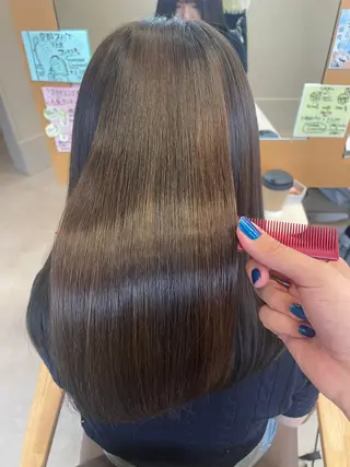 ミディアム チグサ ミウのヘアスタイル