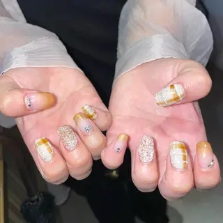 ネイル ﾔｽﾀﾞ ﾐﾅのネイルデザイン