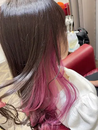 ロング カラー 塩崎 明菜のヘアスタイル