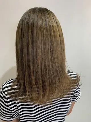 ミディアム カラー 近藤千翔🩵 髪質改善Periodのエステ・リラクイメージ