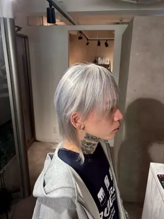 カラー Seleneコウキ ブリーチ/ハイトーンのヘアスタイル