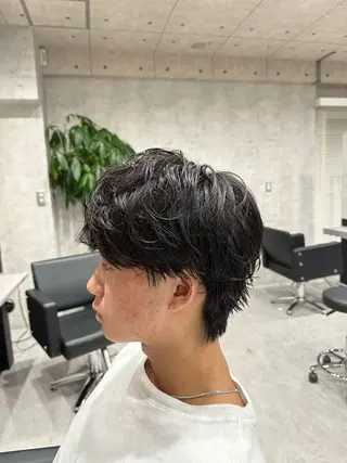 ショート パーマ メンズ ユウ🪄 パーマ指名No1のヘアスタイル