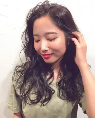 セミロング ロング カラー パーマ ヘアアレンジ As hair所属・柔らか垢抜けｶﾗｰと ｶｯﾄ🫧ASUKAのヘアスタイル