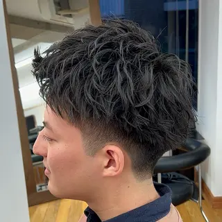 ショート メンズ メンズカット✂️ スキンフェード伊藤陸のヘアスタイル