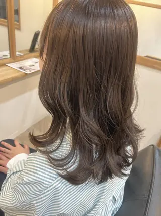 ミディアム PACE所属・ayumi ／透明感カラーのヘアスタイル