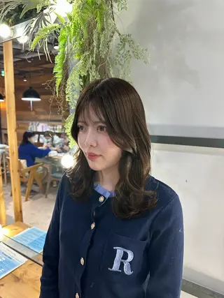 セミロング カラー 溜 一太のヘアスタイル