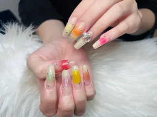 ネイル ダン ゴーゴックビックのネイルデザイン