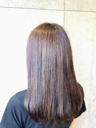 セミロング カラー La fith hair 池袋店所属・🔴赤み消し/ 艶カラー落合　優🔴のヘアスタイル
