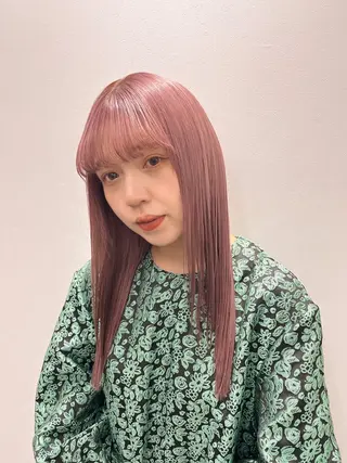 ロング カラー thee所属・渡邊 ひかるのヘアスタイル