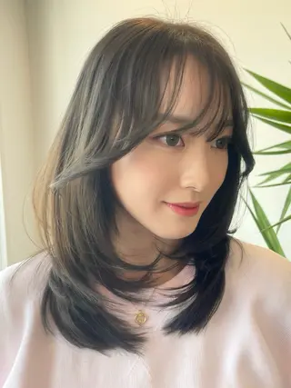 ミディアム カラー Che'ri所属・海外レイヤー/ レイヤーカット/和田のヘアスタイル