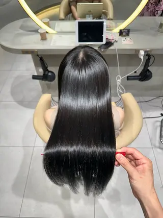 ロング ✨髪質改善特化✨副 店長椎葉信乃介のヘアスタイル