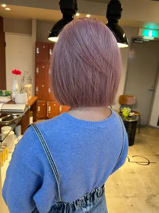 ミディアム ミルクティーベージュ outaのヘアスタイル