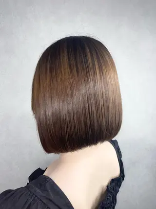 ミディアム _White所属・ＳＨＩ ＺＵのヘアスタイル