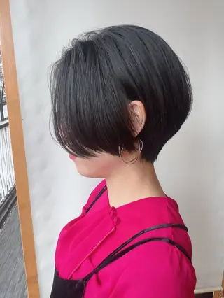 ショート morio from london所属・松岡彩華 ボブ /グレージュのヘアスタイル