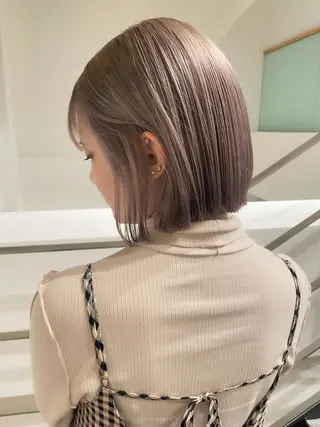 ショート カラー ヘアアレンジ ミニボブ/ブリーチ 🌈MISATOのヘアスタイル