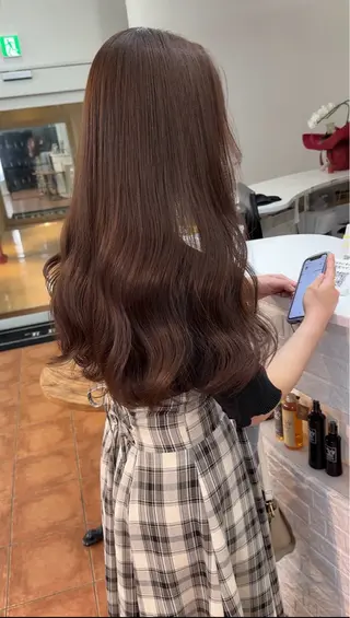 ロング JEWIL SHIBUYAのヘアスタイル