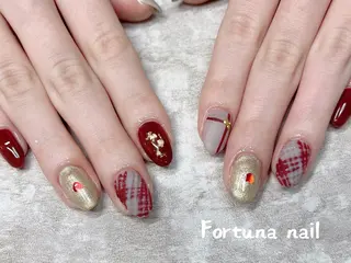 ネイル Nail •Head スパFortunaのネイルデザイン