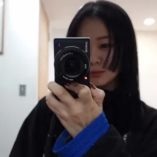 セミロング LUCCI所属・udaハイトーン /ボブ/レイヤーのヘアスタイル