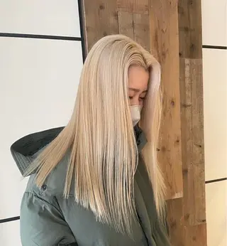 ロング カラー 渋谷 留菜のヘアスタイル