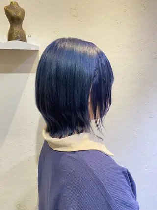 ミディアム opsia所属・艶カラー×レイヤー Natsumiのヘアスタイル