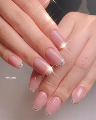 ネイル JINI NAIL所属・ジニ ネイルのネイルデザイン