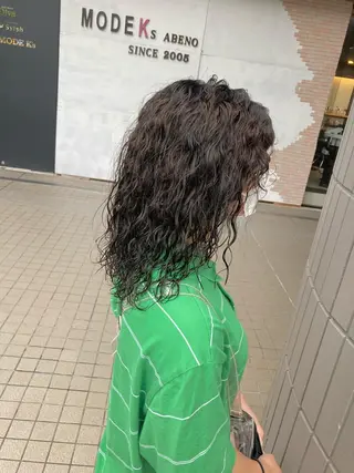 ミディアム パーマ SHAFT Ieiriのヘアスタイル