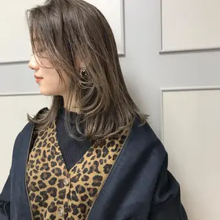 セミロング カラー HARUNA🤍 大人ショートヘアのヘアスタイル