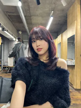 ミディアム カラー ヘアアレンジ レイヤー／顔周り 韓国ヘア森田和貴のヘアスタイル