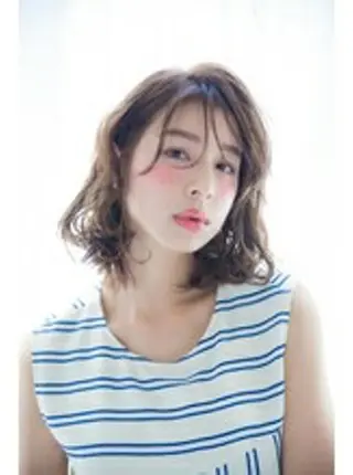 ミディアム ＦＵＮＩＣ ファニックのヘアスタイル