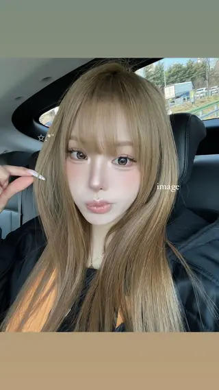 ロング カラー 透ける透明感カラー 🤍anju🎀のヘアスタイル