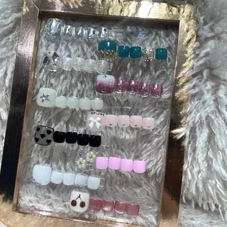 ネイル Renatus🤍 MISUZUのネイルデザイン