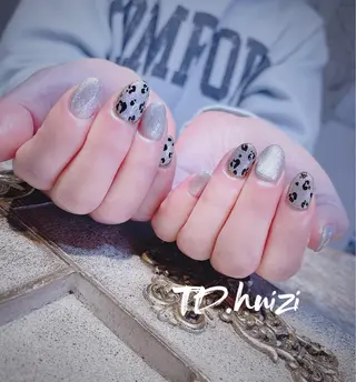 ミディアム めぐみのネイルサロン 惠のネイルデザイン