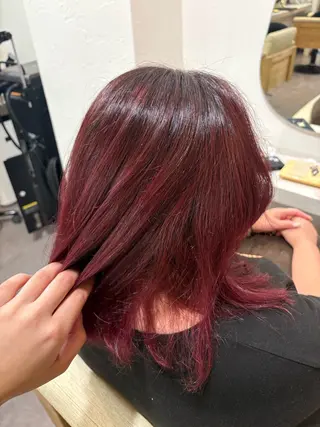 セミロング カラー 柿添 莉央のヘアスタイル