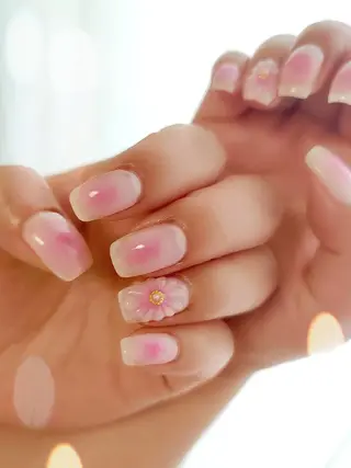 ネイル RUNWAY 　　の眉毛・アイブロウイメージ