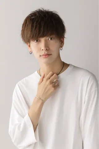 カラー メンズ 服部 将汰のヘアスタイル