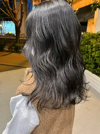 セミロング 飯田 愛結のヘアスタイル