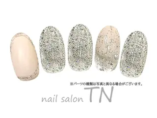 ネイル 中島 実穂のネイルデザイン