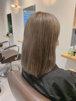 ミディアム カラー MIA 菅原のヘアスタイル