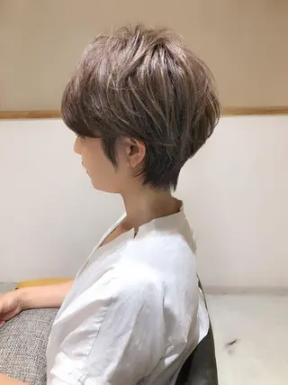 ショート カラー 🌟イメチェン美容師 🌟清水 大輝のヘアスタイル