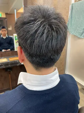 ショート メンズ メンズパーマ特化 カバヤマ　リョウのヘアスタイル