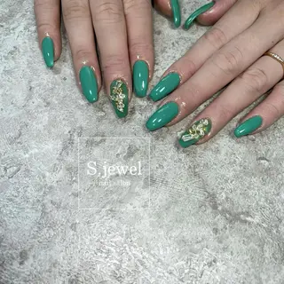 ネイル S♡JEWEL所属・S. JEWELのネイルデザイン