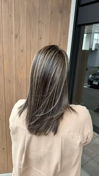 カラー 宍戸 海斗のヘアスタイル