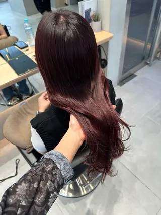 セミロング カラー ミオ💎透ける暗髪/ ブリーチなしWカラーのヘアスタイル